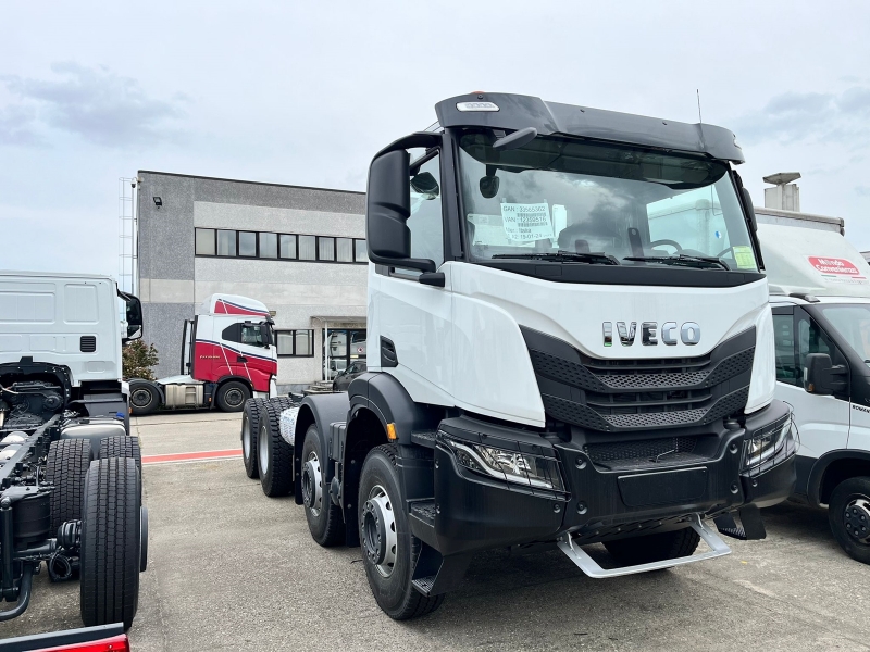 IVECO T-Way - Lombardia Truck