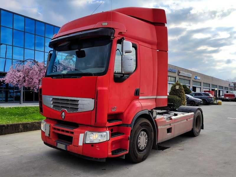 RENAULT PREMIUM 450.71 TRATTORE - Lombardia Truck