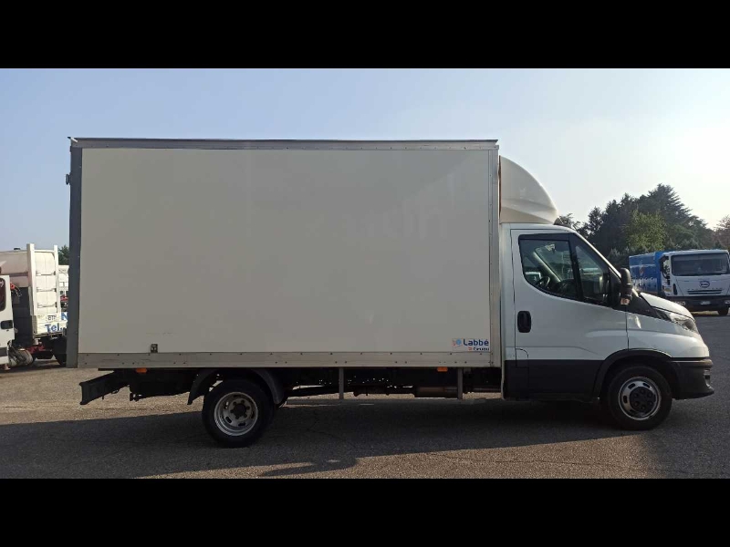 IVECO DAILY 35C16H3.0 BOX - Lombardia Truck