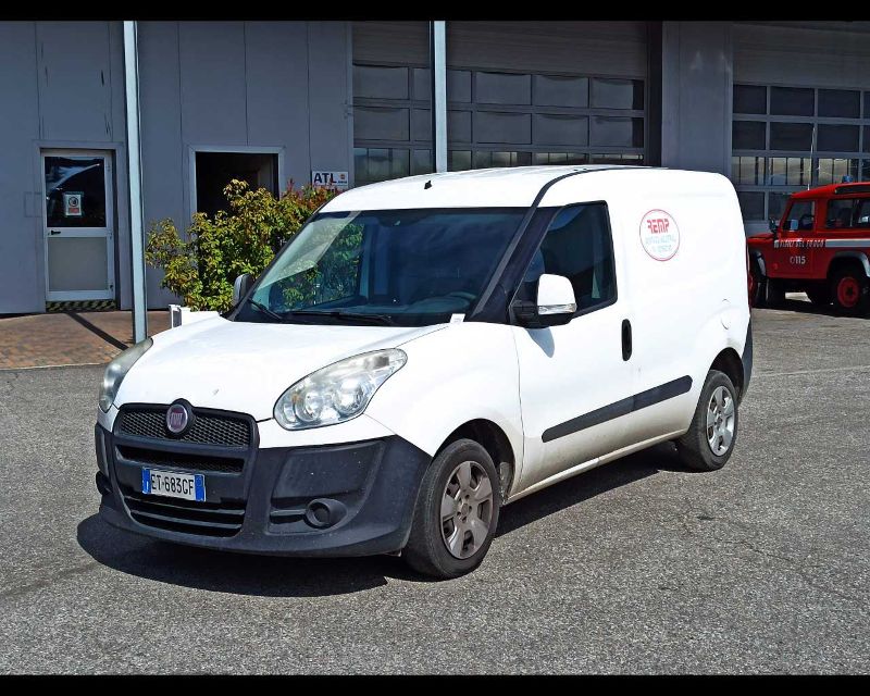 Fiat Doblo cargo 1.3 mjt 16v 90cv E5 - Lombardia Truck